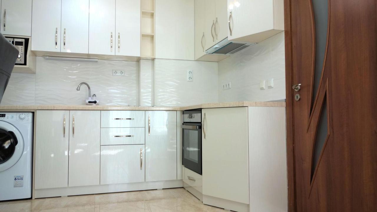 Sea Garden Marina 3 Apartment Varna Exterior photo